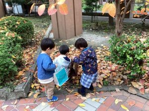 クラブ・落ち葉拾い